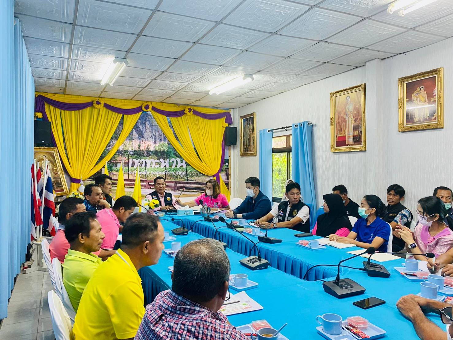 ประชุมปรึกษาหารือเกี่ยวกับกิจการรับซื้อแมงกะพรุนตำบลทุ่งบุหลัง เพื่อหาแนวทางป้องกันและแก้ไขปัญหาในพื้นที่เกี่ยวกับกิจการรับซื้อแมงกะพรุน